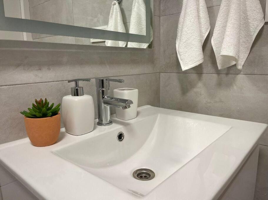 Lux Apartment Lago Jardin, 2, Torrevieja Alicante Dış mekan fotoğraf